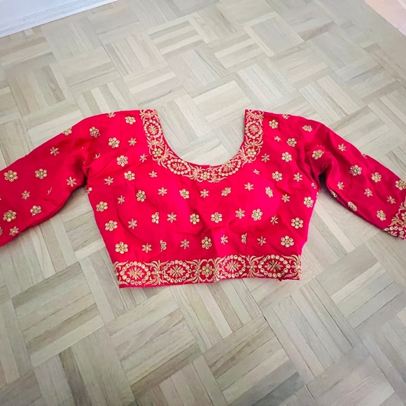 Sari - 4-piece outfit, includes blouse, petticoat, 2 pieces of sari fabric - Picture 5 of 12